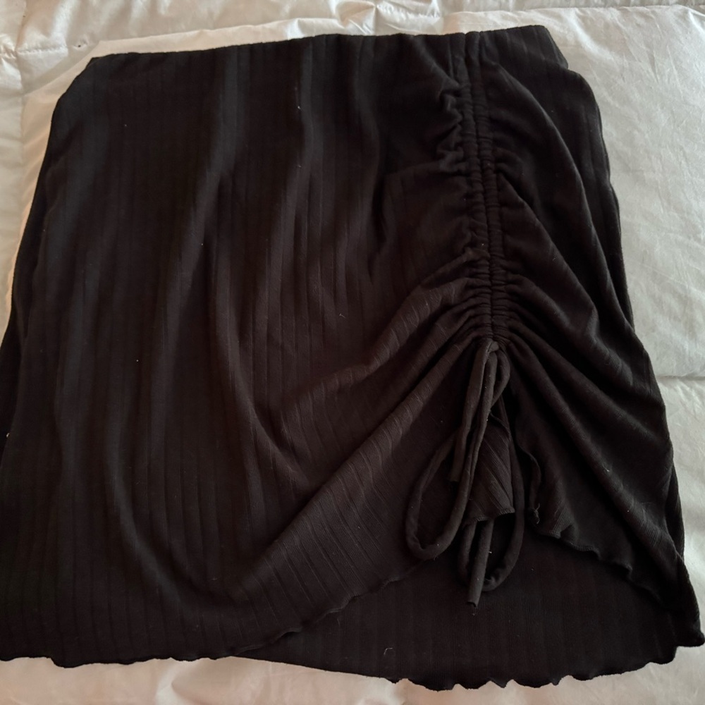 Elegant Black Ruched Skirt
